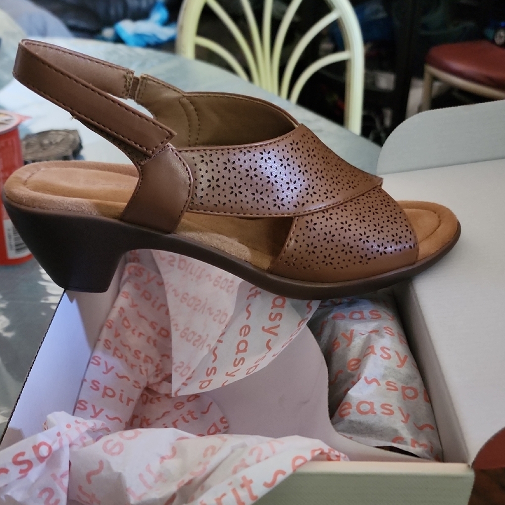 Easy Spirit Cecee Pumps